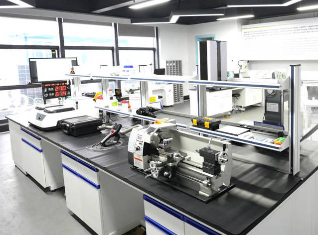 સામગ્રીના સ્ત્રોતમાંથી ગુણવત્તાની ખાતરી કરવી: ઈંટ બનાવવાના સાધનોની મુખ્ય ક્ષમતાને મજબૂત બનાવવી